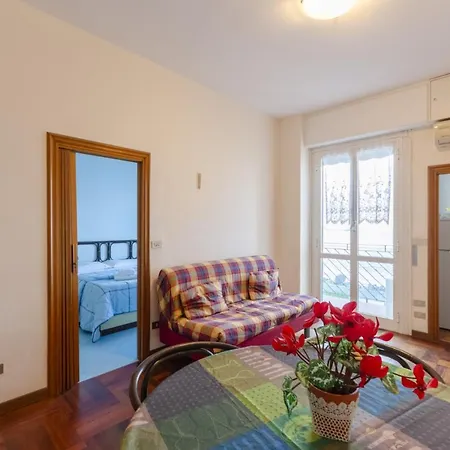 Apartamento Altido Seafront In *